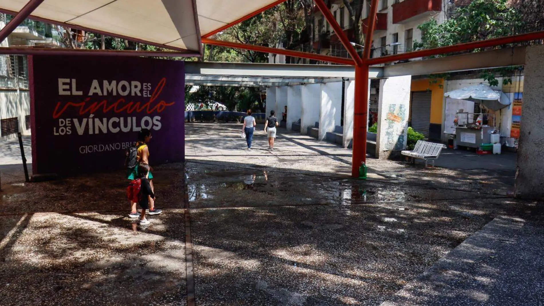 plaza giordano bruno Aracely Martínez Ovaciones